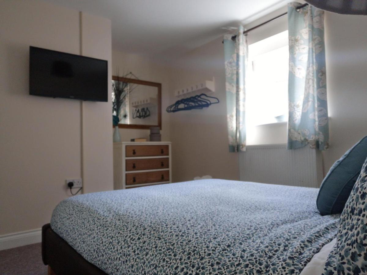 Coastal Escape Deal - 2 Bedroom House -Short Lets & Serviced Accommodation Exterior photo